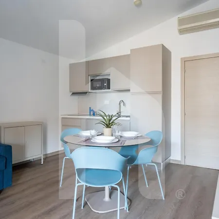 Homiday - Venere Apartment *